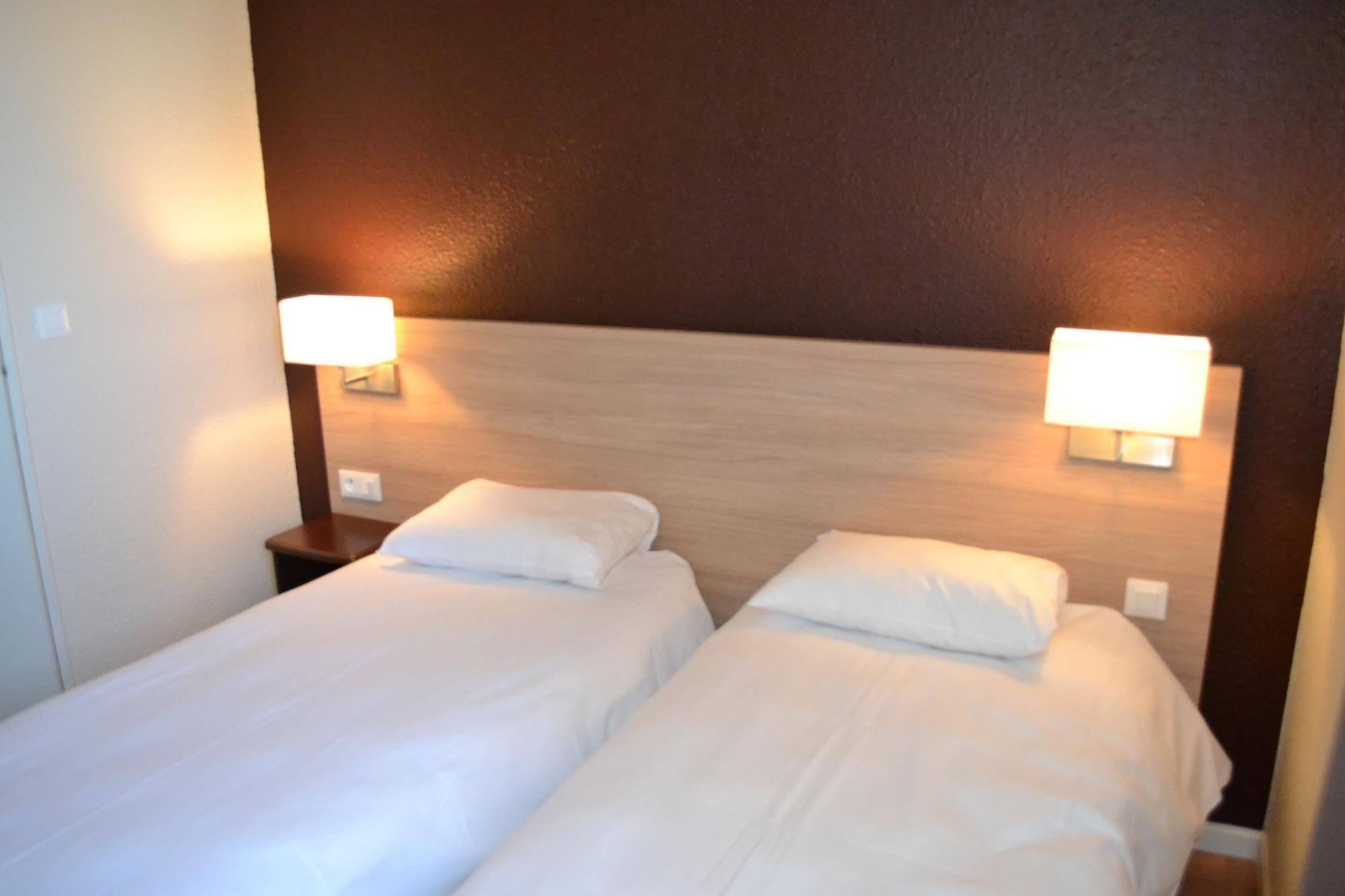 Brit Hotel Essentiel Tours Nord Экстерьер фото
